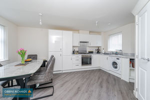 Kitchen/Diner- click for photo gallery